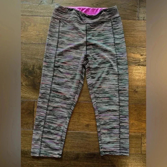 Ashley Blue Black and Purple Active Capris- medium - Picture 1 of 4